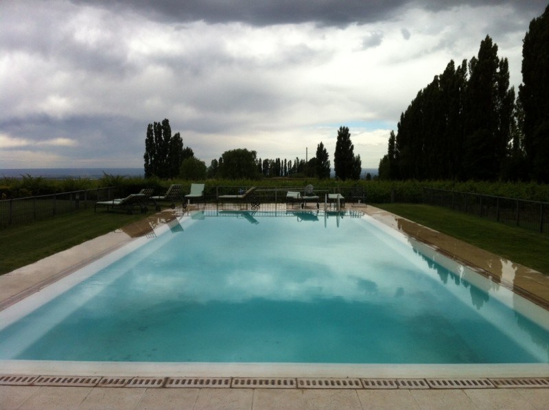 bodega salentein pool