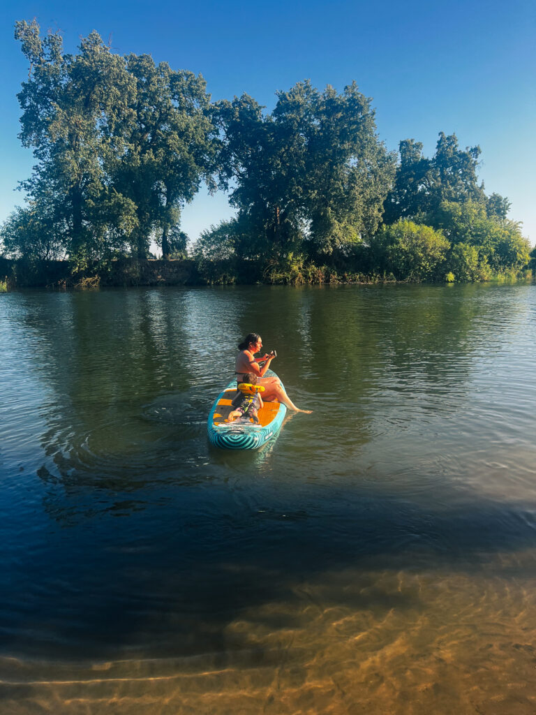 paddle boarding on the kings river
